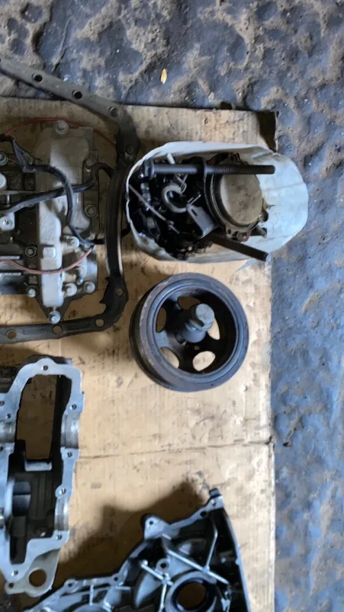 Pièces détachées pour moteur Mercedes V6 Diesel 3.0L
