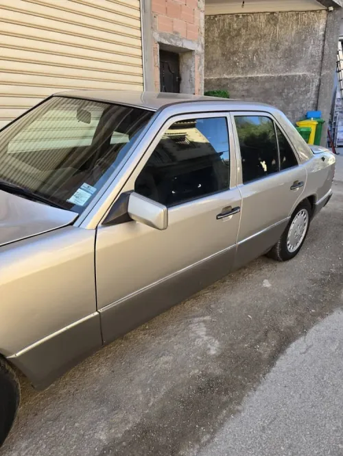 Mercedes W124 1990 