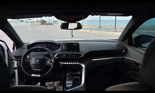 Peugeot 3008 2021 