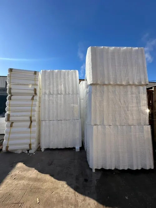 Panneaux isolants en polystyrène ignifuge