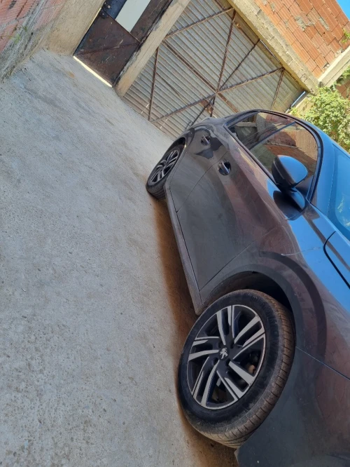 Peugeot 208 2022 Allure
