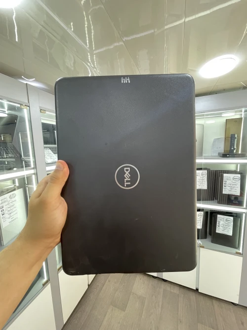 Dell 3310 /  i3 8145 U / 08 gb / 256 gb / 13.3 POUCE FHD