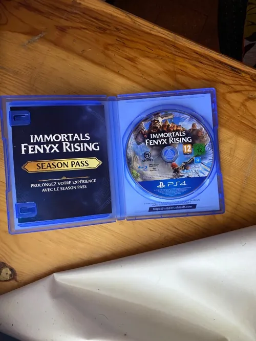 Jeux cd ps4 : Immortals Fenyx Rising  Très bon état 