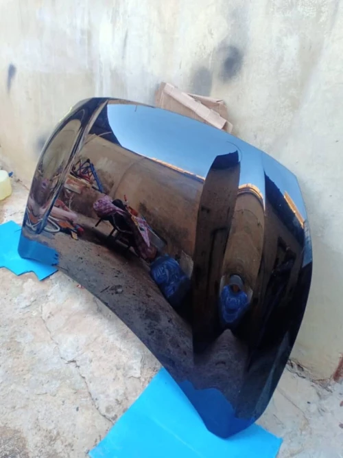 Capot Peugeot 208