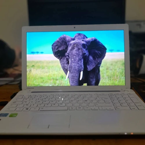 TOSHIBA I3 3EME 6RAM 500GB