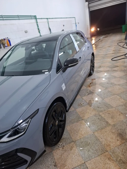 Volkswagen Golf 8 2025 R Black Edition 