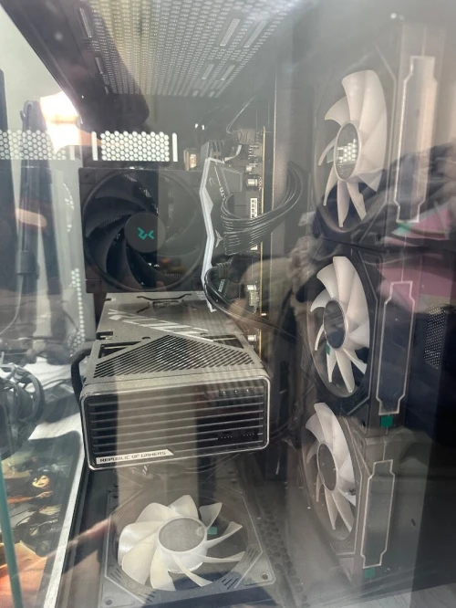 بيسي قيمر كامل عفسة متخص فيه pc gamer 
