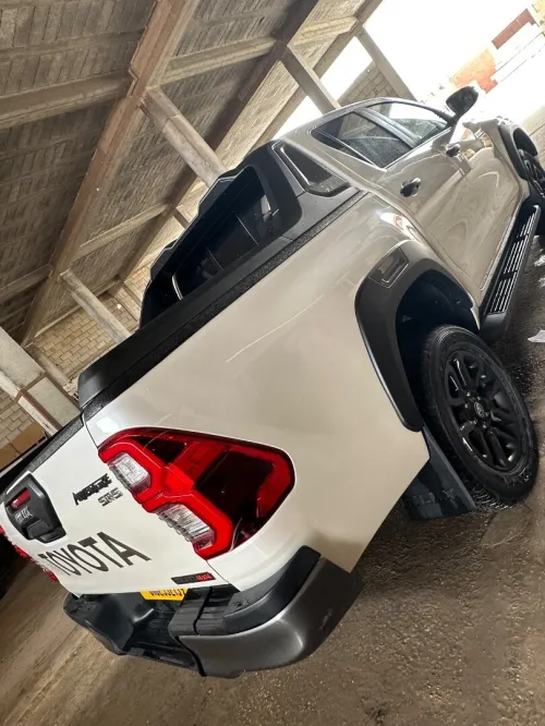 Toyota Hilux 2021 LEGEND DC 4x4
