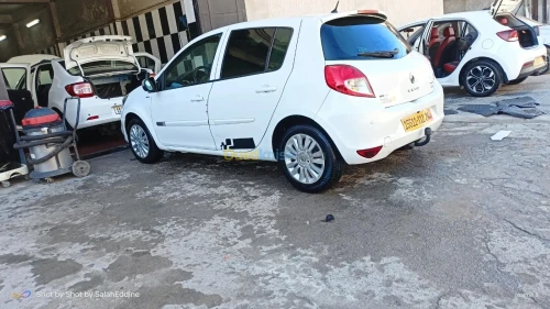 Renault Clio 3 2012 Night and Day