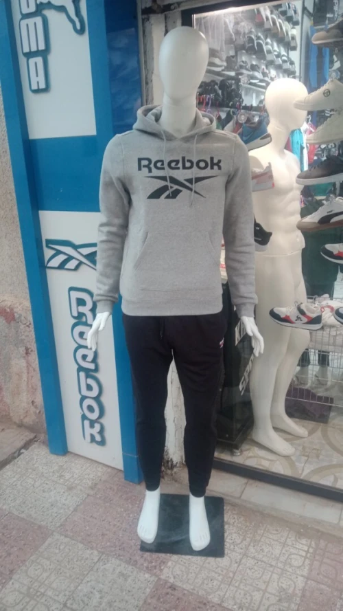 Tshirt sweat avec capuche