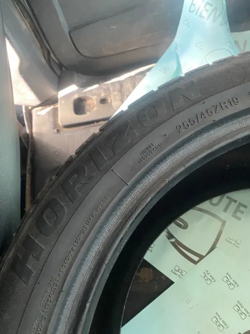Pneus tiguan 255/45/19