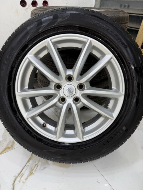 pneu et jenda land rover