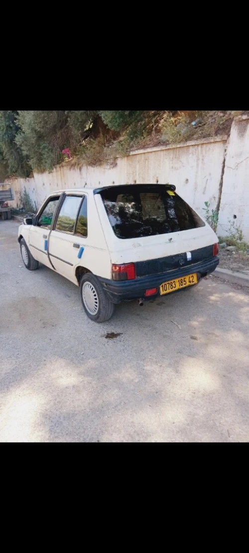 Peugeot 205 1985 205