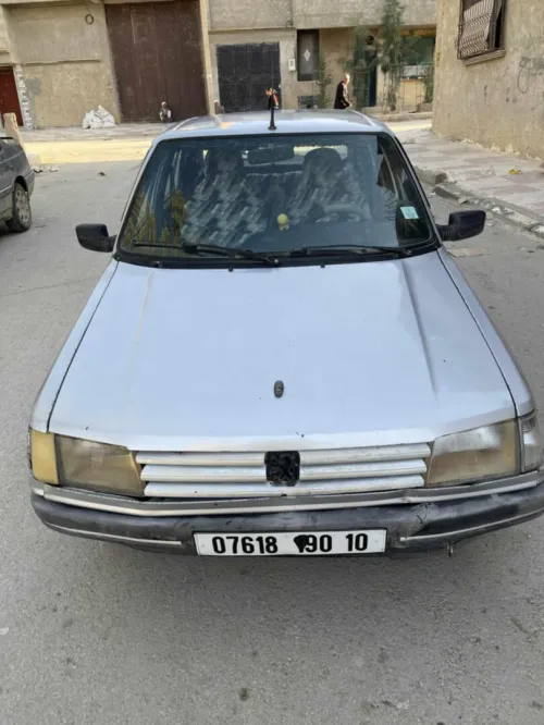 Peugeot 309 1990 