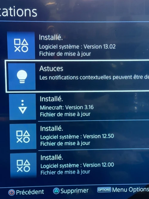 Ps4 slim 1Tb très très bonne état