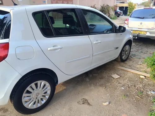 Renault Clio 3 2012 Night and Day