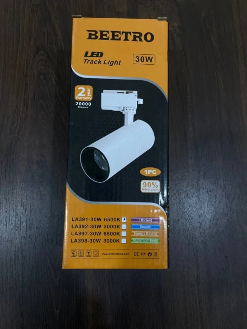 PROJECTEUR LED SUR RAIL