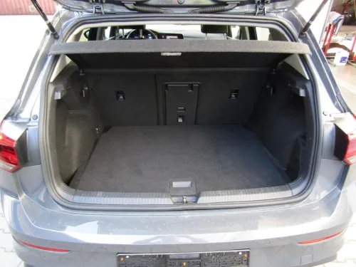 Volkswagen Golf 8 2023 Life Plus