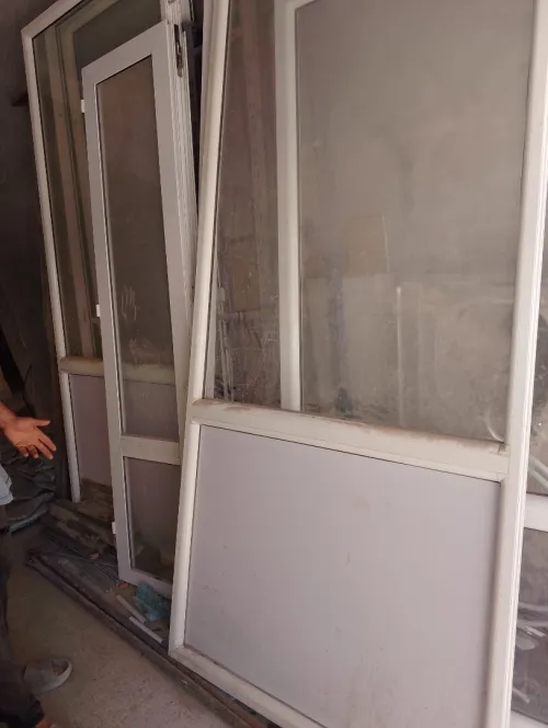  Vitrine aluminium 