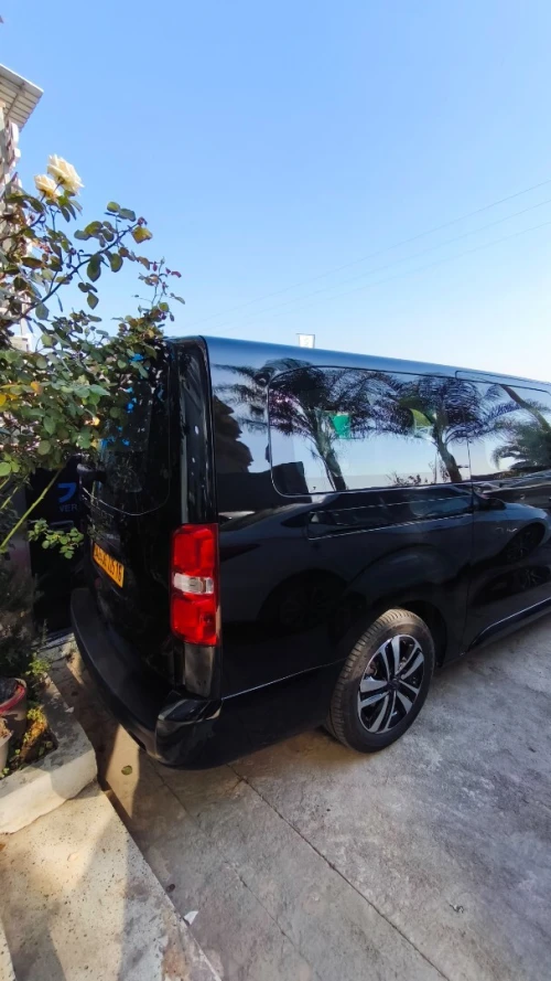 Peugeot Traveller 2025 