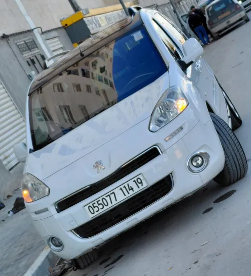 Peugeot Partner 2014 Tepee Allure 
