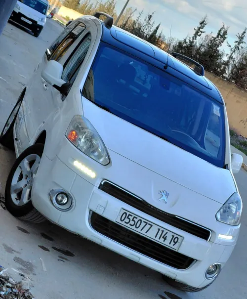 Peugeot Partner 2014 Tepee Allure 