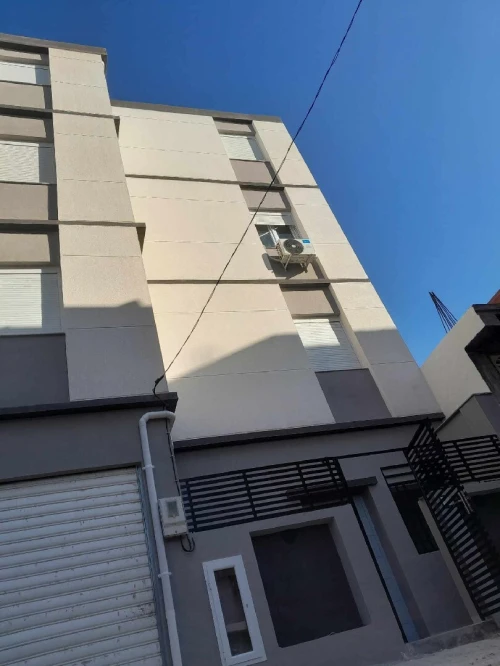 Facade en monocouch gratté et mouchter écrasé.......