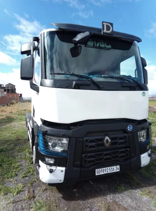 Renault Faracha440 2016