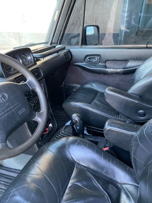 Mitsubishi Pajero Court 2000 