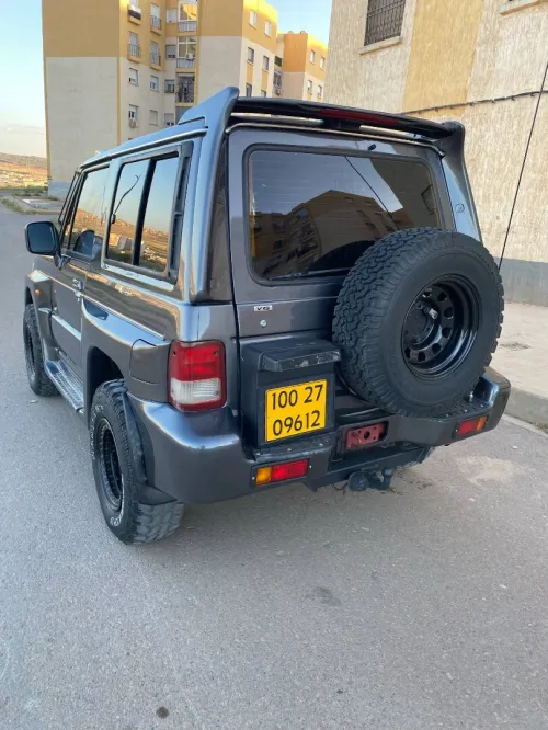 Mitsubishi Pajero Court 2000 