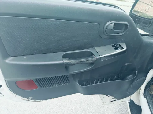 Kia K2700 frigo 2015