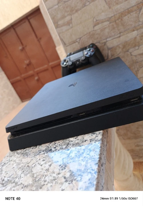 PS4 slim