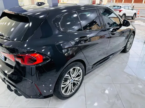 BMW Série 1 2025 Pack M 118d black