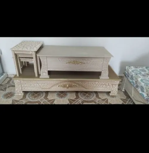 canapé table basse et desserte