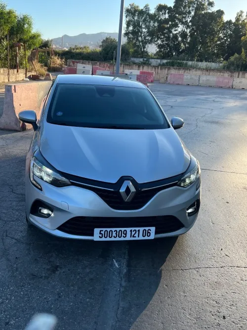 Renault Clio 5  2023 Authentic