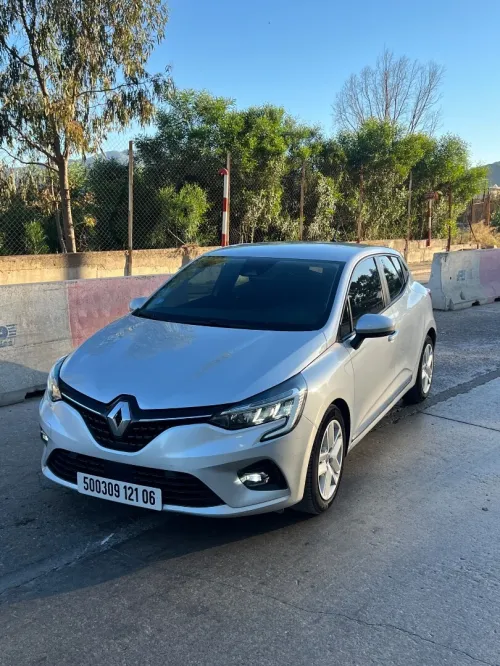 Renault Clio 5  2023 Authentic