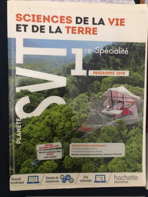 Livres scolaires et parascolaires programme français 