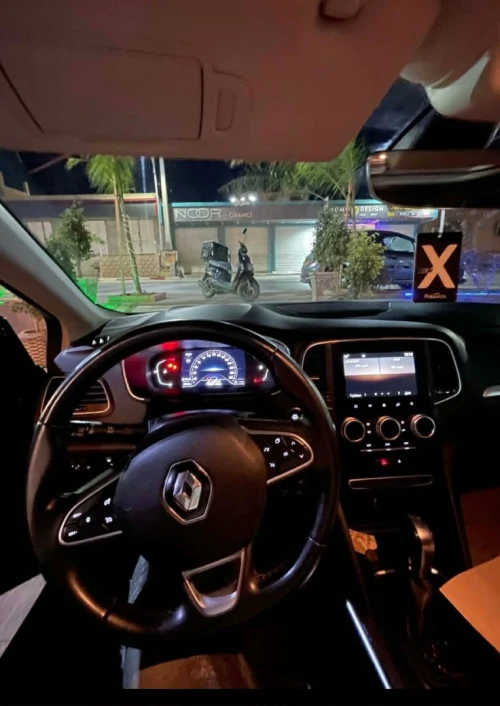 Renault Megane 4  2023 Itens