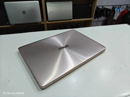 Asus 