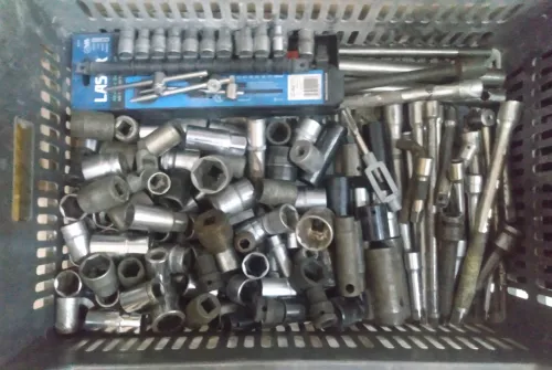 Lot de clés et outillages
