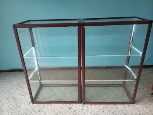 2 Présentoirs L70cm*H120cm*P40cm