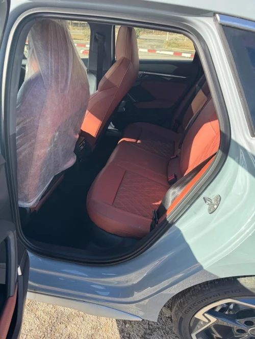Audi A3 Sportback 2025 Flying spur Edition Premium 