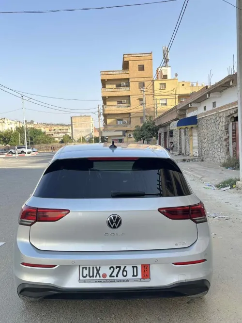 Volkswagen Golf 8 2023 Etsi