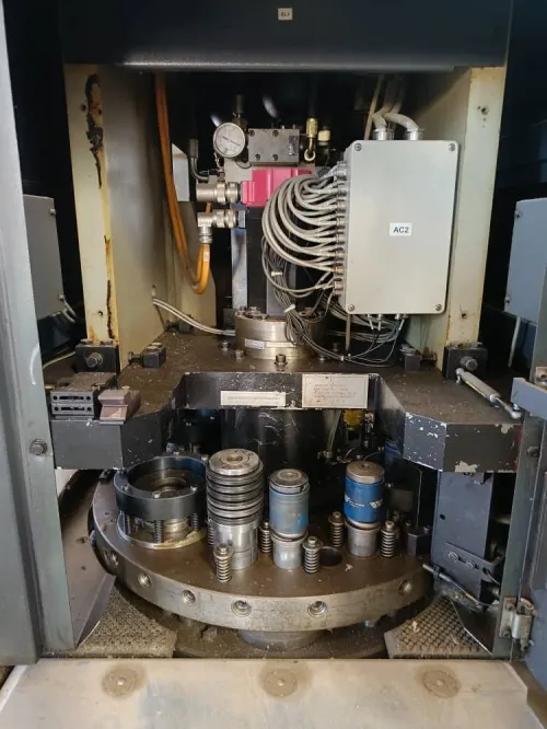 À VENDRE Deux machines poinçonneuses LVD
