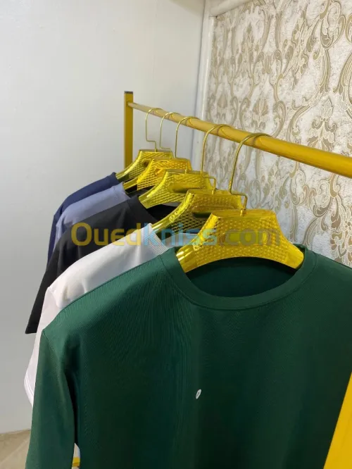 Tshirt Oversize 1  Tshirt = 1400 DA 2 Tshirts =2500  DA  ال num 