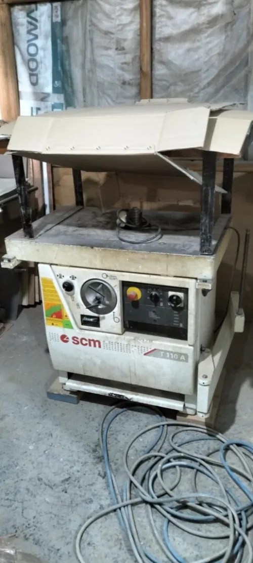 Machine de menuiserie  