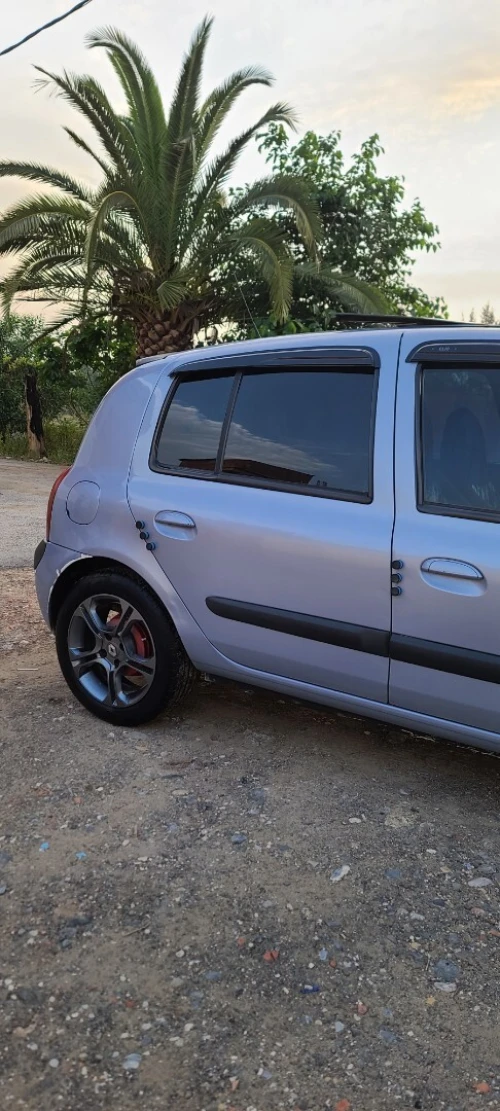Raunlt Clio2 2004 Dabana