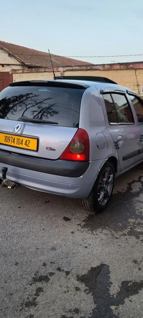 Raunlt Clio2 2004 Dabana