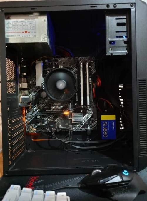RAYZEN 5 5600G / ASGARD 16GB DDR4/ 256 SSD APDATA/ PSU ENIGMA 450W