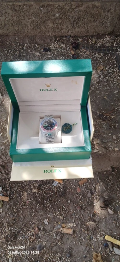 montre rolex top qualité  mécanique  verre saphir  acier inoxydable 904L